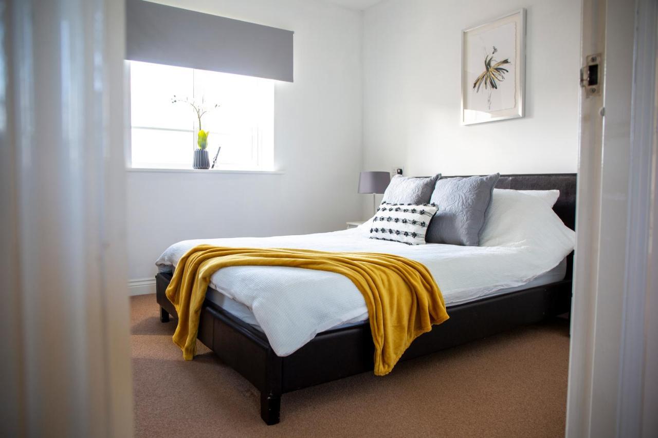 Superb Apartment In Stratford Upon Avon With Free Parking & Wi-Fi Luaran gambar