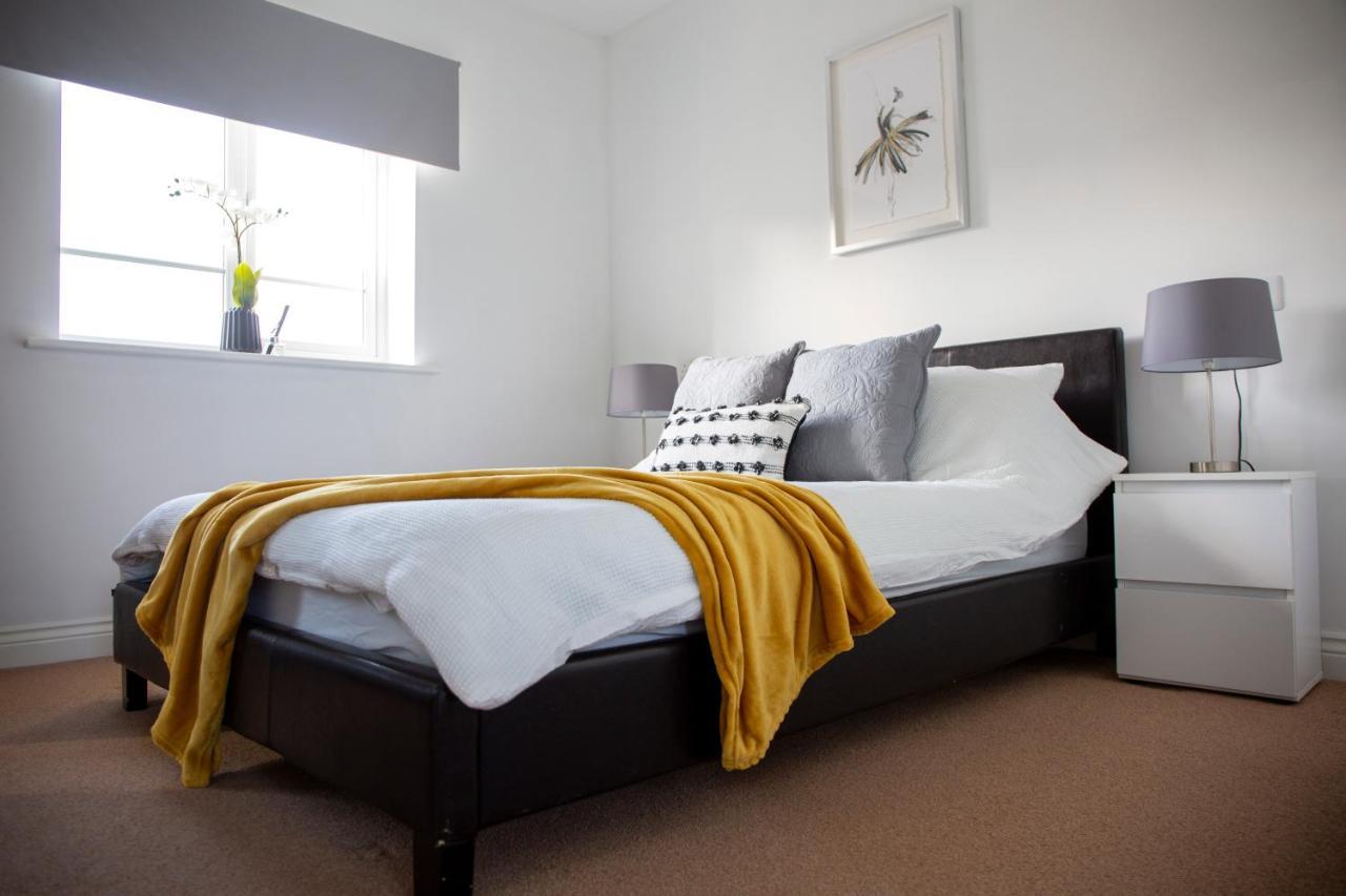 Superb Apartment In Stratford Upon Avon With Free Parking & Wi-Fi Luaran gambar