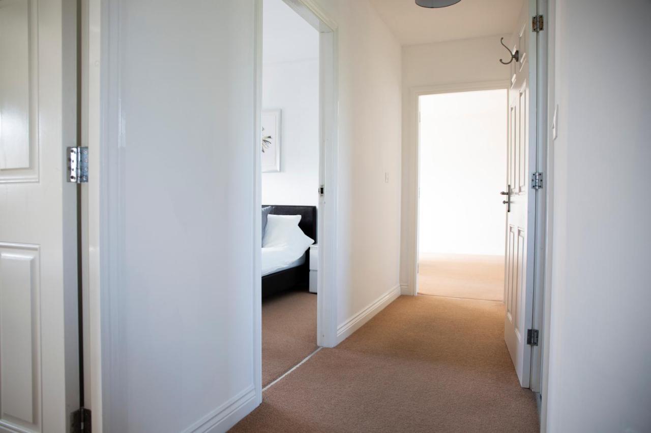 Superb Apartment In Stratford Upon Avon With Free Parking & Wi-Fi Luaran gambar