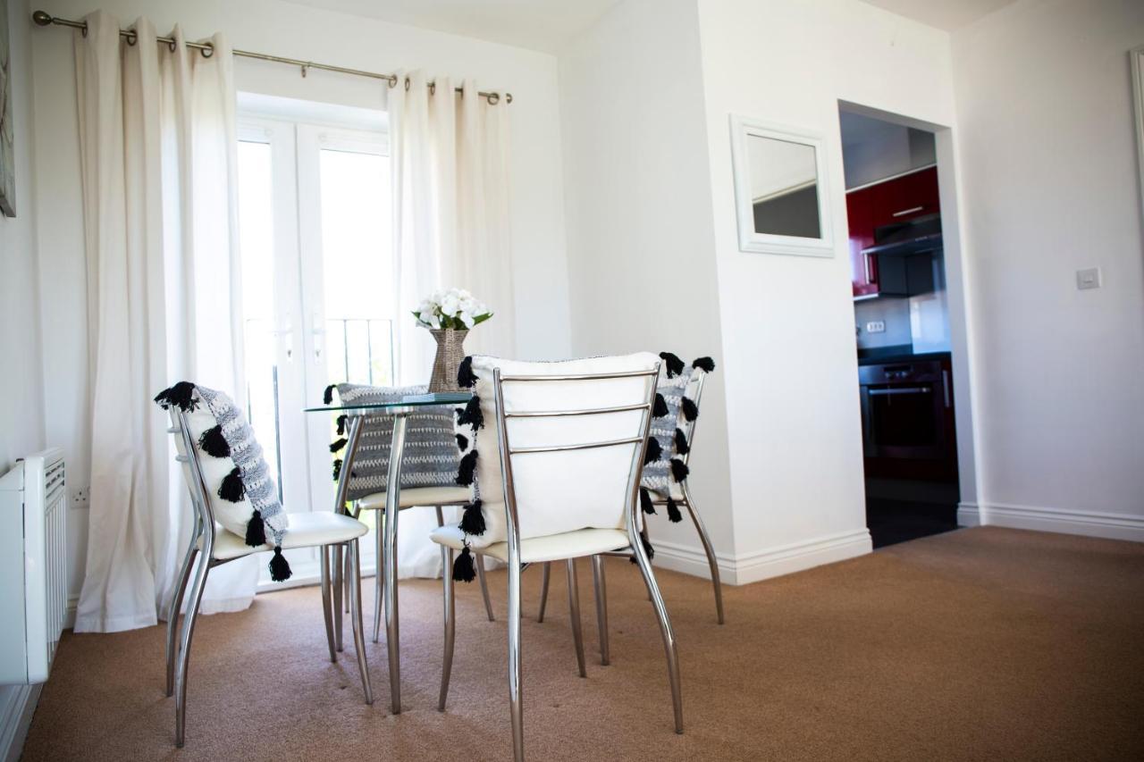 Superb Apartment In Stratford Upon Avon With Free Parking & Wi-Fi Luaran gambar