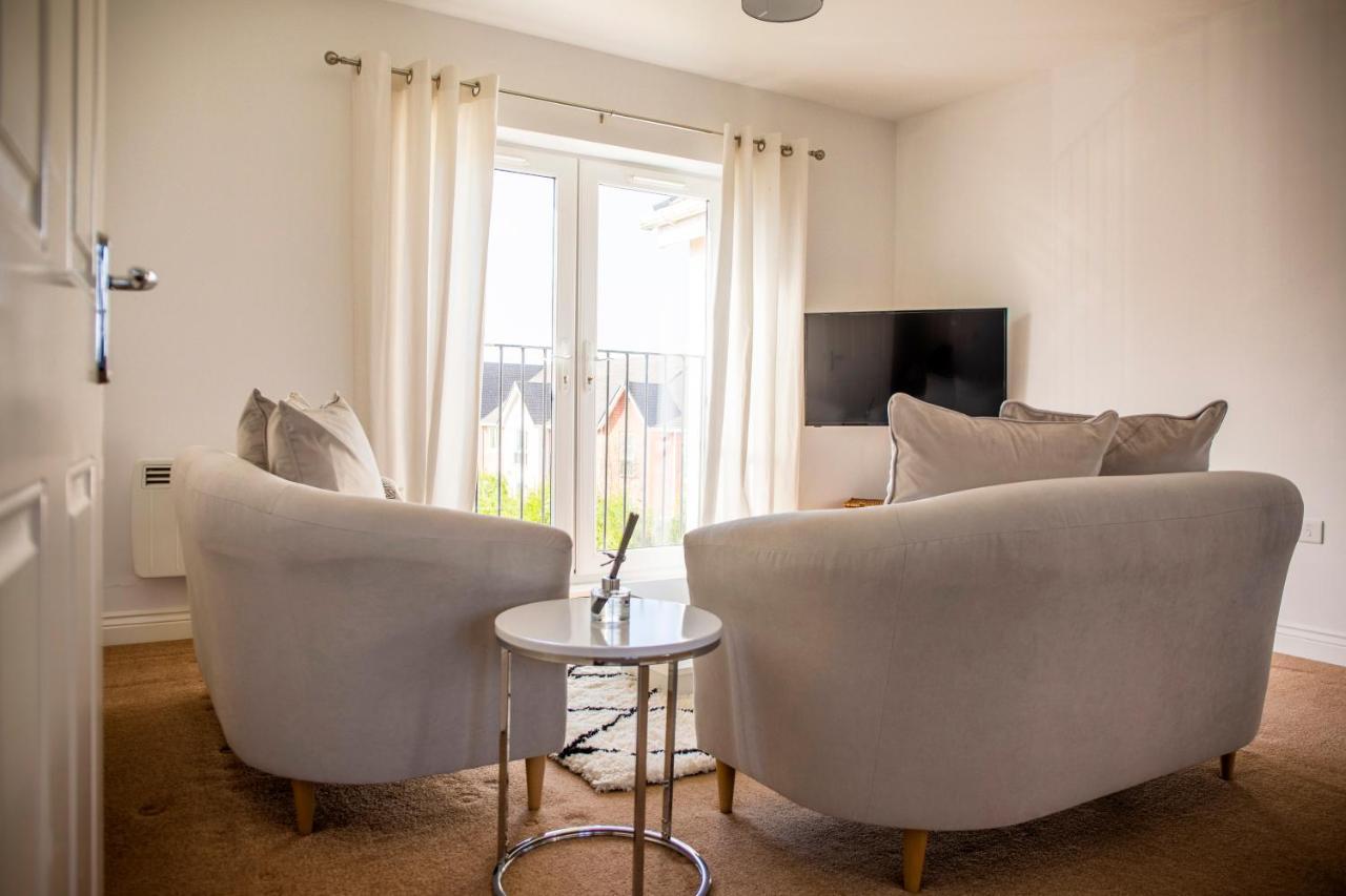 Superb Apartment In Stratford Upon Avon With Free Parking & Wi-Fi Luaran gambar